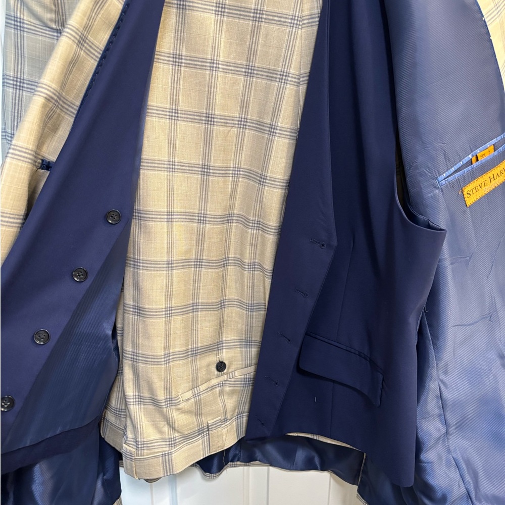 Tan and Blue Sport Coat with Plaid Pattern and Notched Lapel - Picture 3 of 4